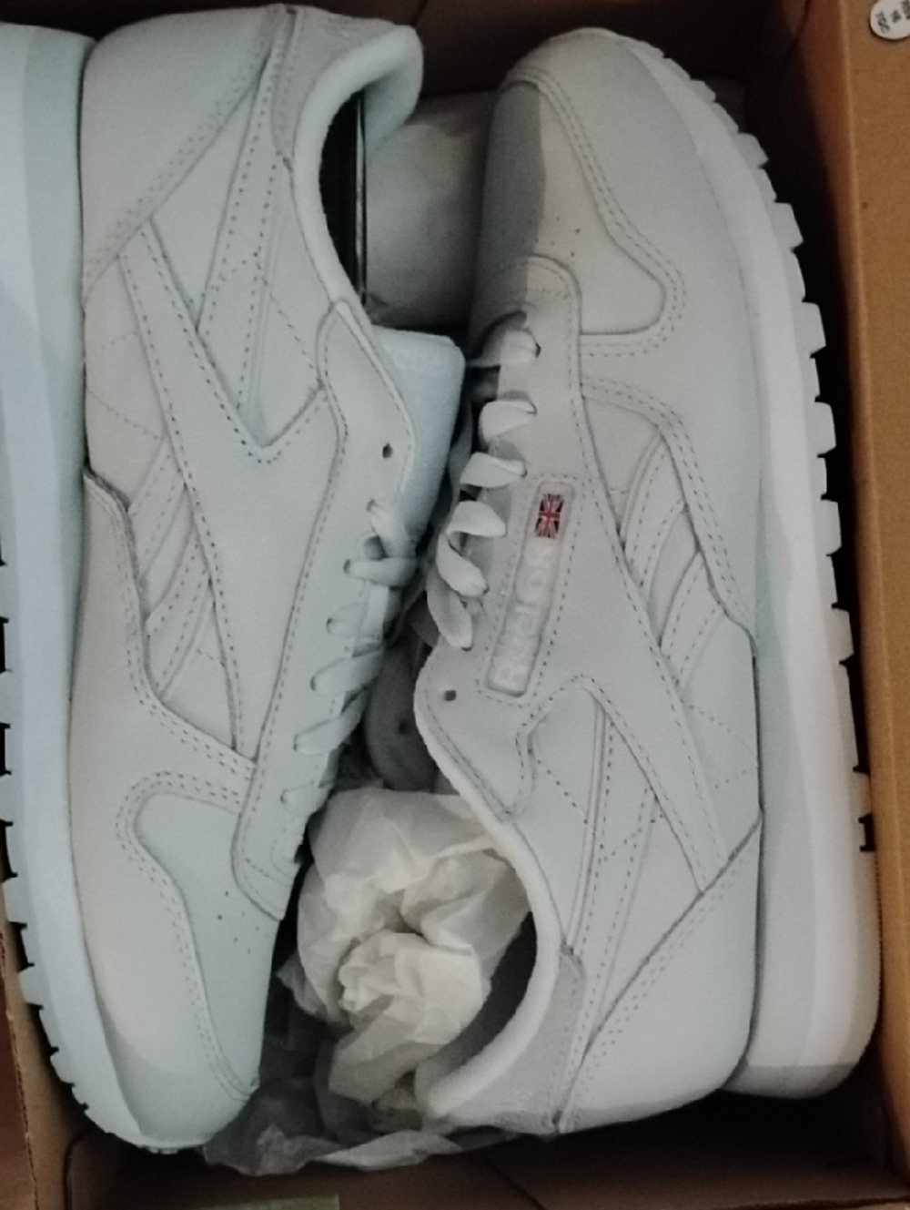 Reebok Classic Leather Low-Top Sneakers in White